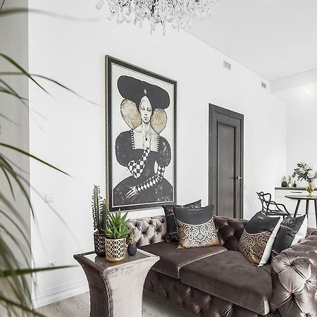 Four Luxury Flats Aparthotel Kaunas Esterno foto