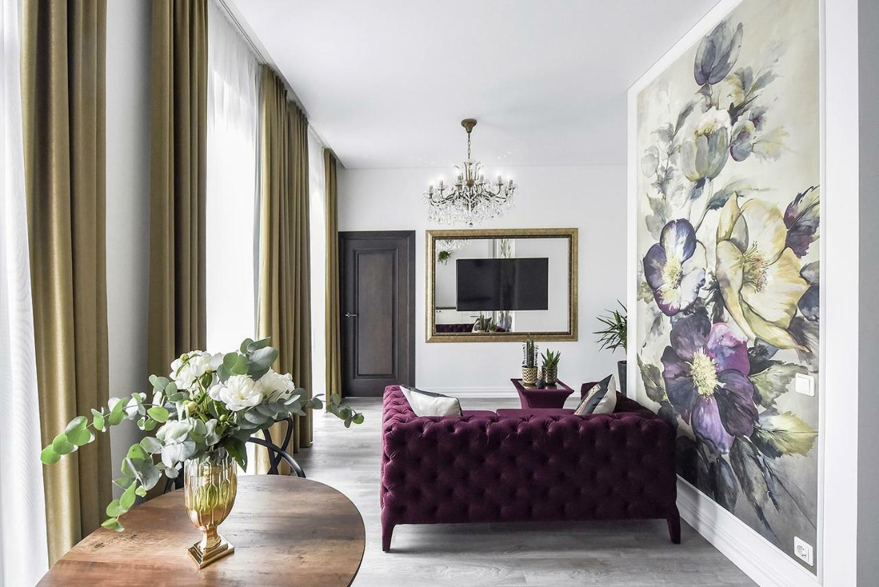 Four Luxury Flats Aparthotel Kaunas Esterno foto