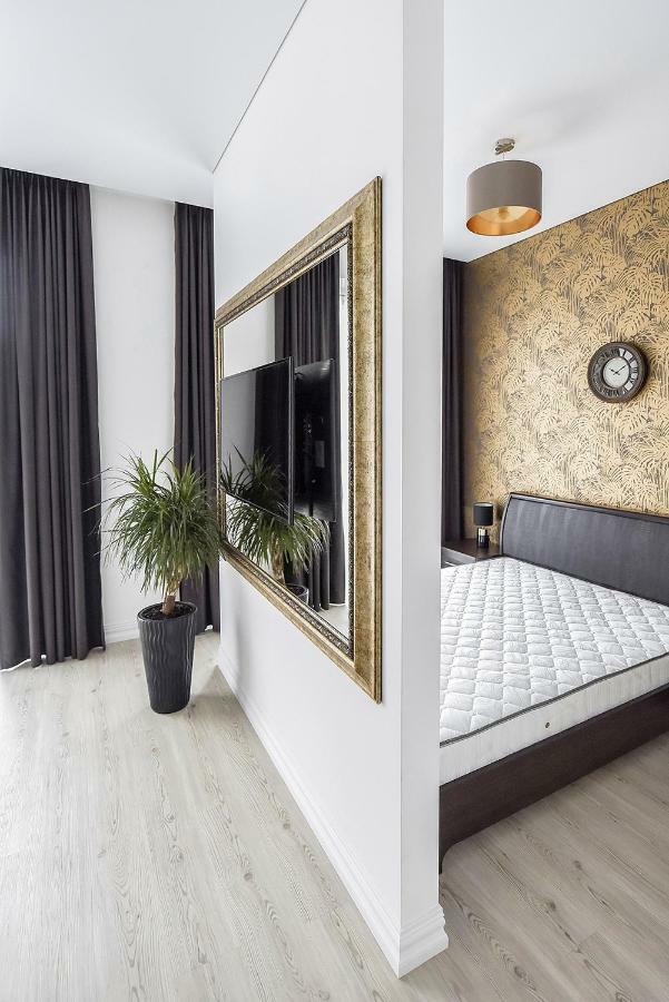 Four Luxury Flats Aparthotel Kaunas Esterno foto