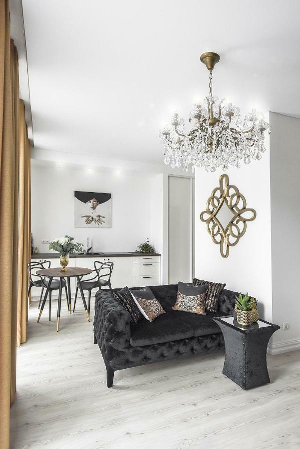 Four Luxury Flats Aparthotel Kaunas Esterno foto