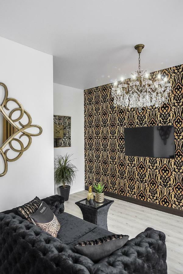 Four Luxury Flats Aparthotel Kaunas Esterno foto